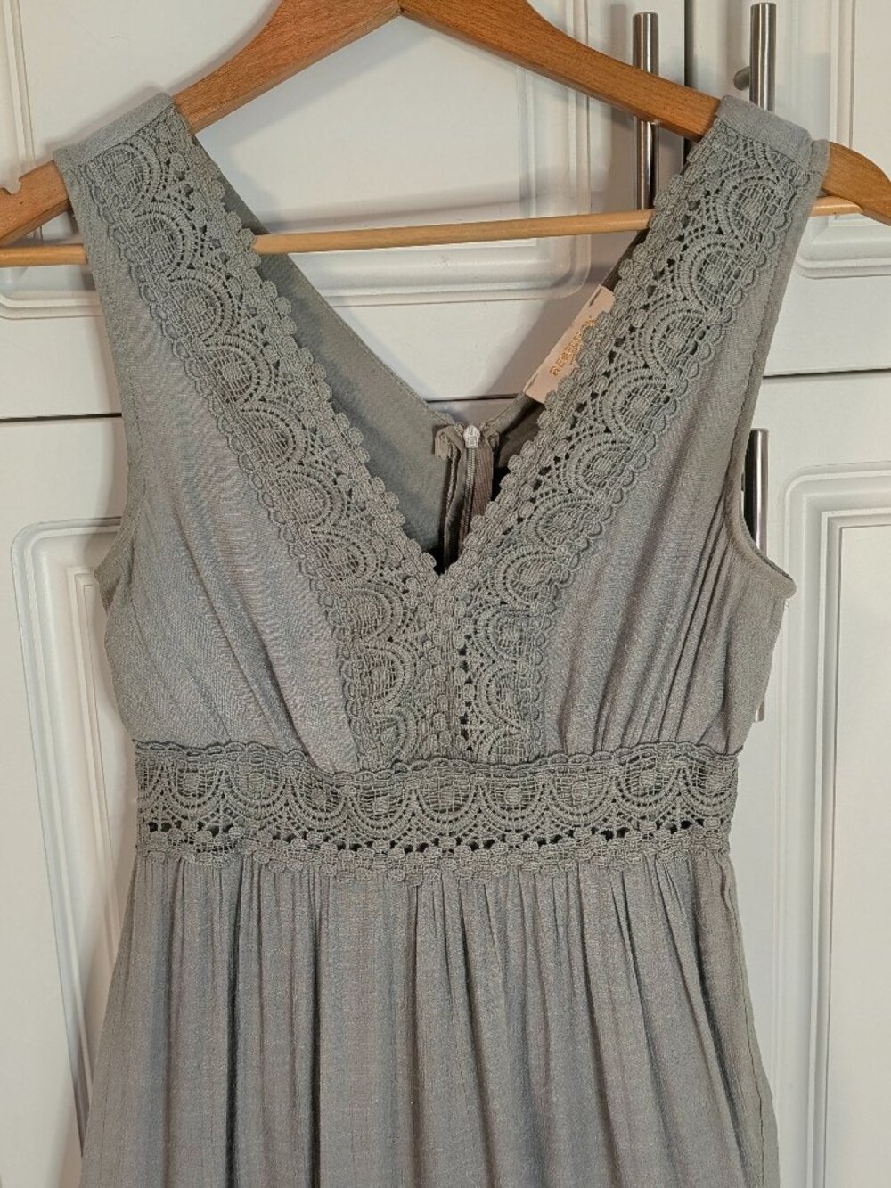 Rebellion Sage Crochet Lace Sleeveless Tiered Maxi Dress S Boho Cottagecore EUC - Picture 3 of 13